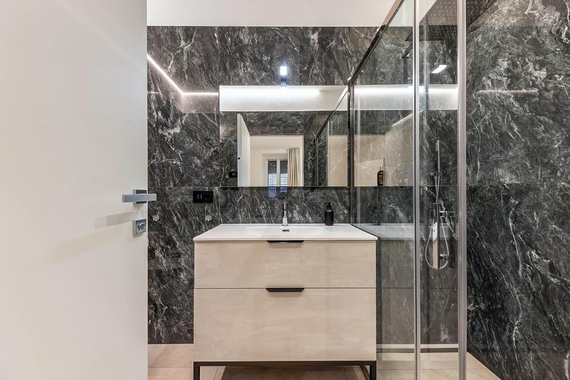 App 206 Palazzo Cavour Appartement Bozen Buitenkant foto